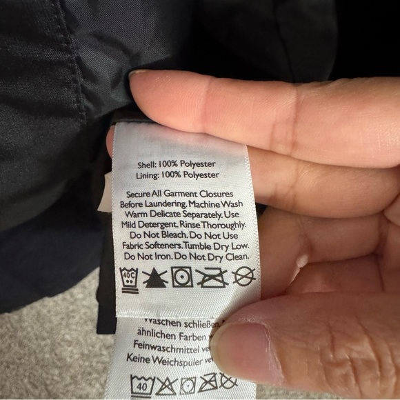 Eddie Bauer Size XS Rain Coat in Black - Picture 4 of 12